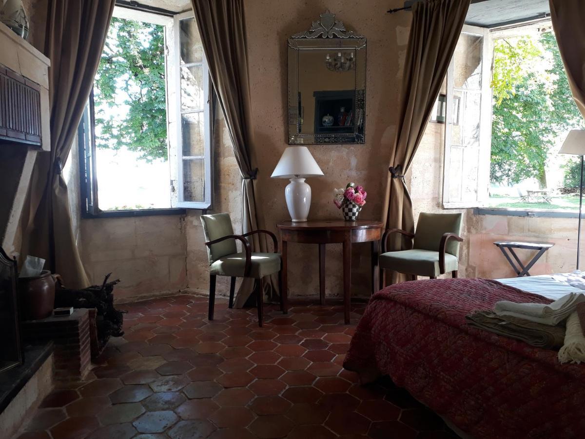 La chambre de la Tour Lugon et l’Ile du Carney Habitación foto